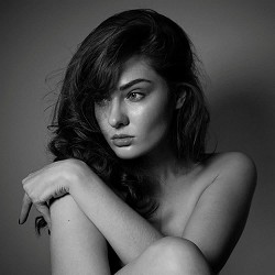 Геля Зозуля - Вони мали все