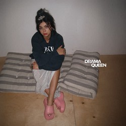 Схожа - Драма Квін