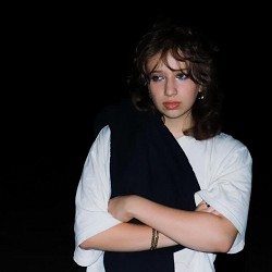 Isabel LaRosa - Closer